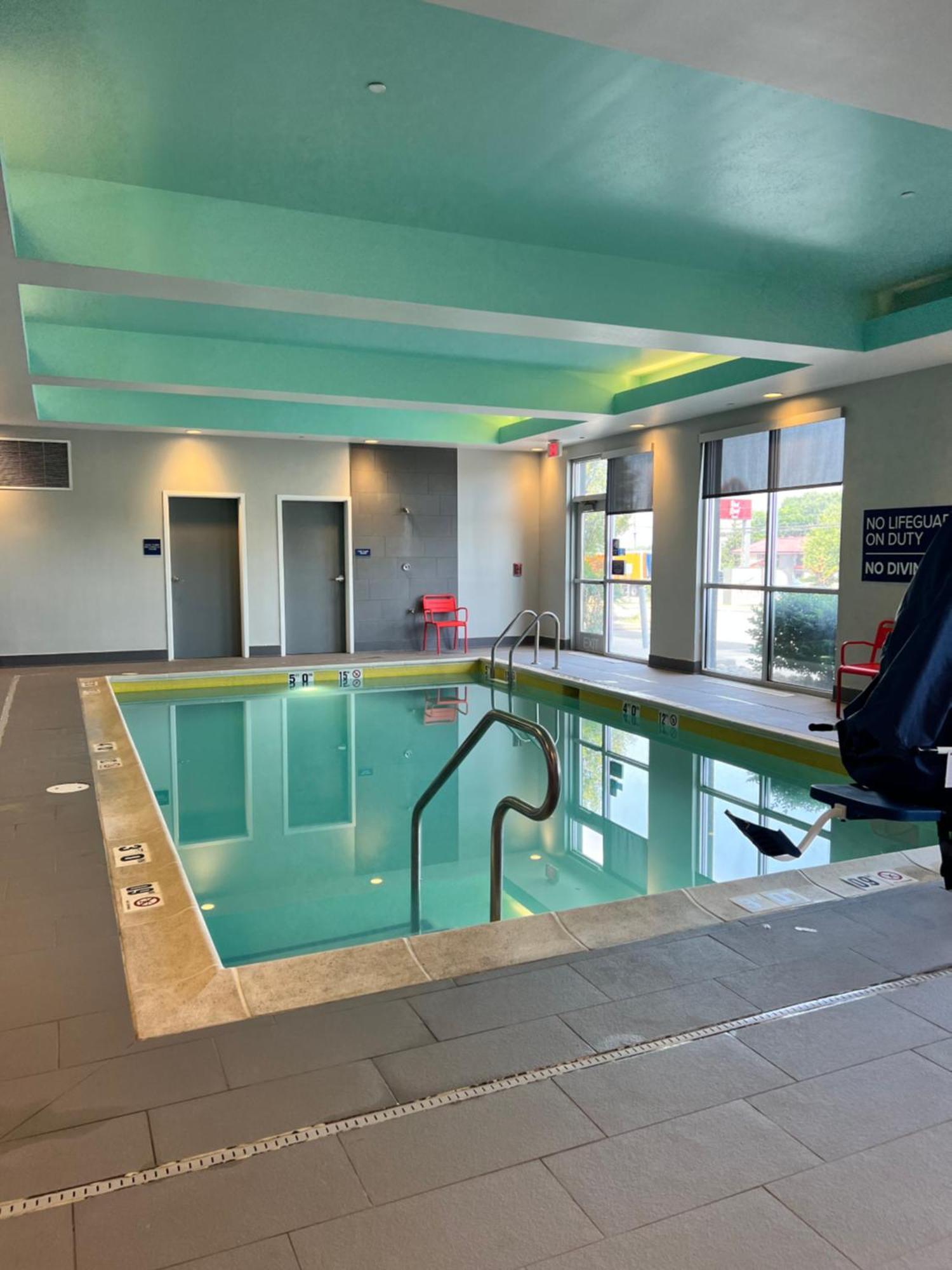 Hotel Tru By Hilton Lancaster East 3*