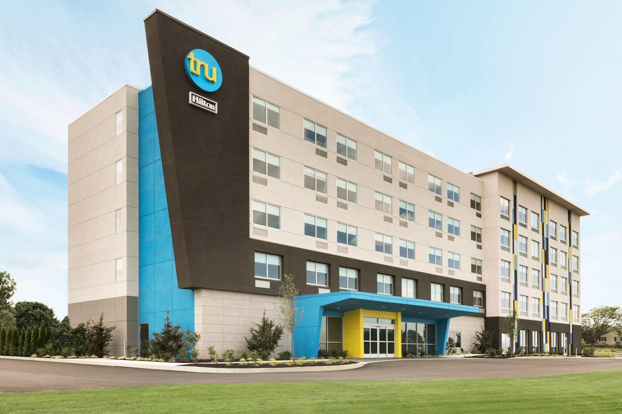 Tru By Hilton Lancaster East 3*